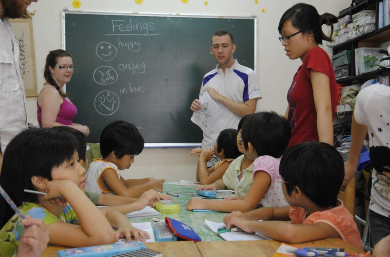 Зарплата учителя во Вьетнаме